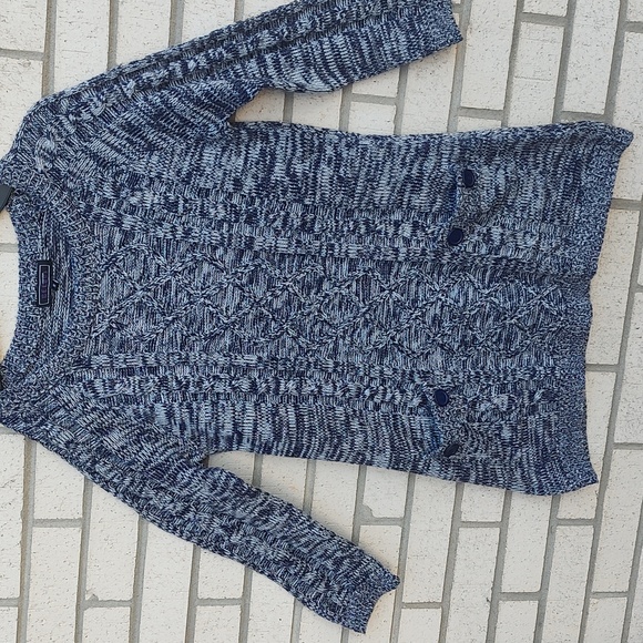 Black/White Sweater - Picture 2 of 9